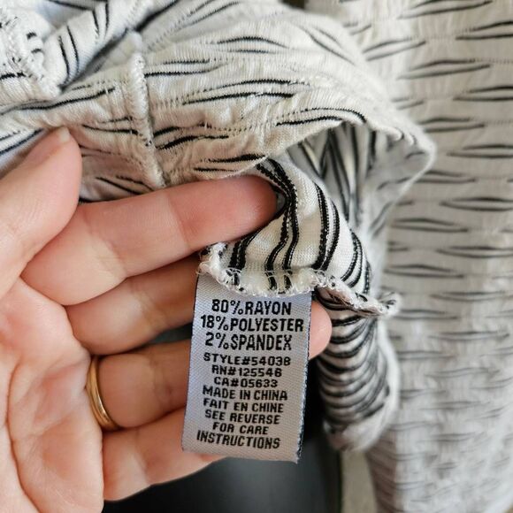 Habitat Blurred Lines Textured Blouse - Picture 5 of 8